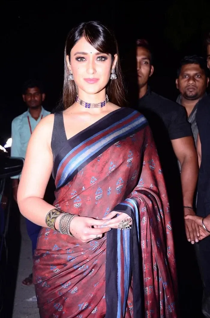 ACTRESS ILEANA D CRUZ IN MAROON SAREE AT MOVIE EVENT 10 2